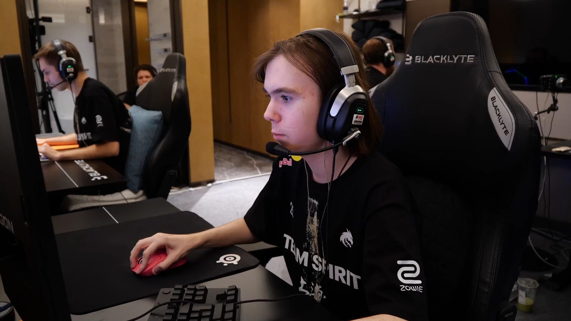 队正在经历 队正在经历